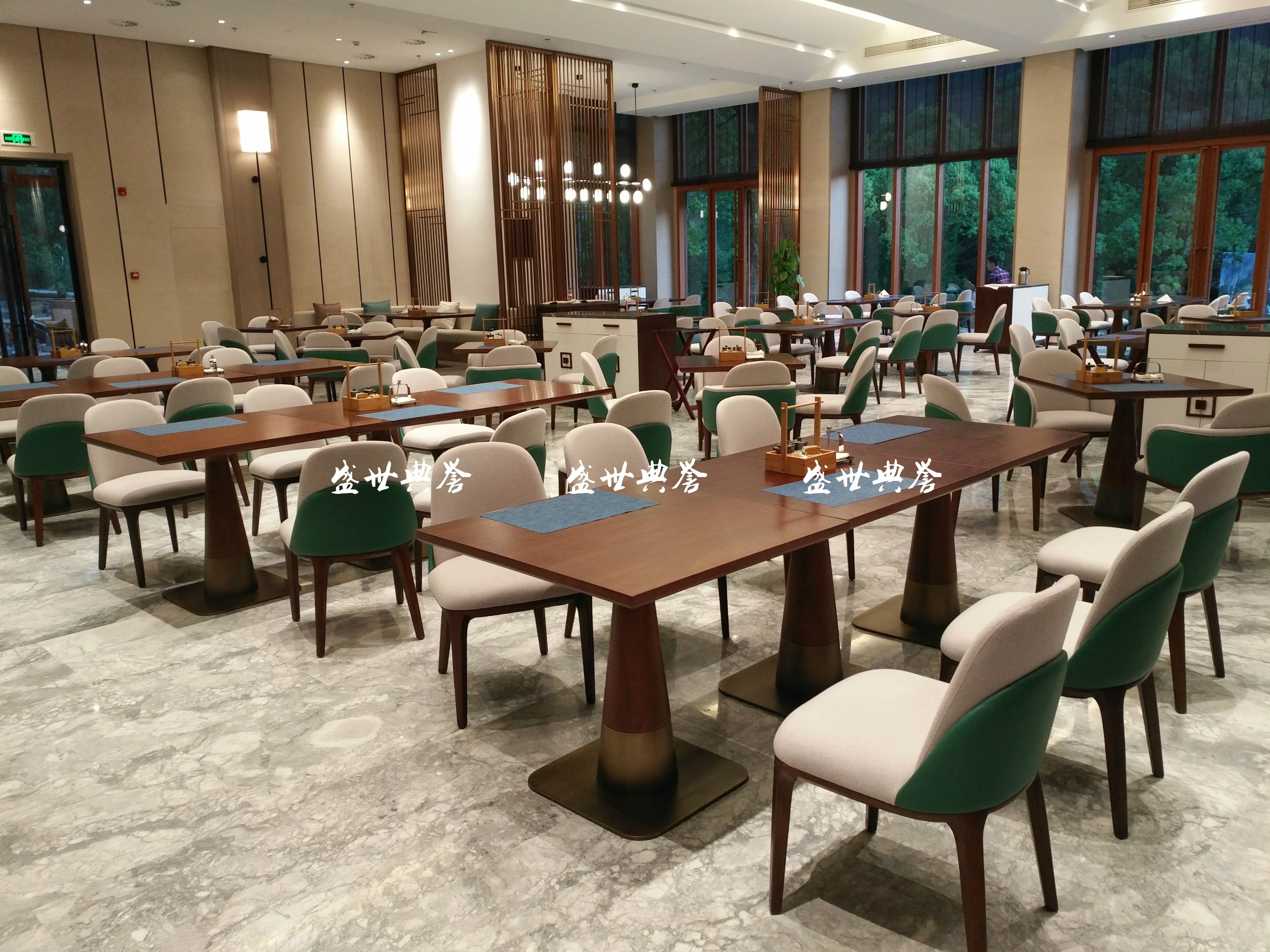 桂林度假酒店西餐厅餐桌椅饭店自助餐厅实木椅宾馆早餐椅子轻奢椅详情图9