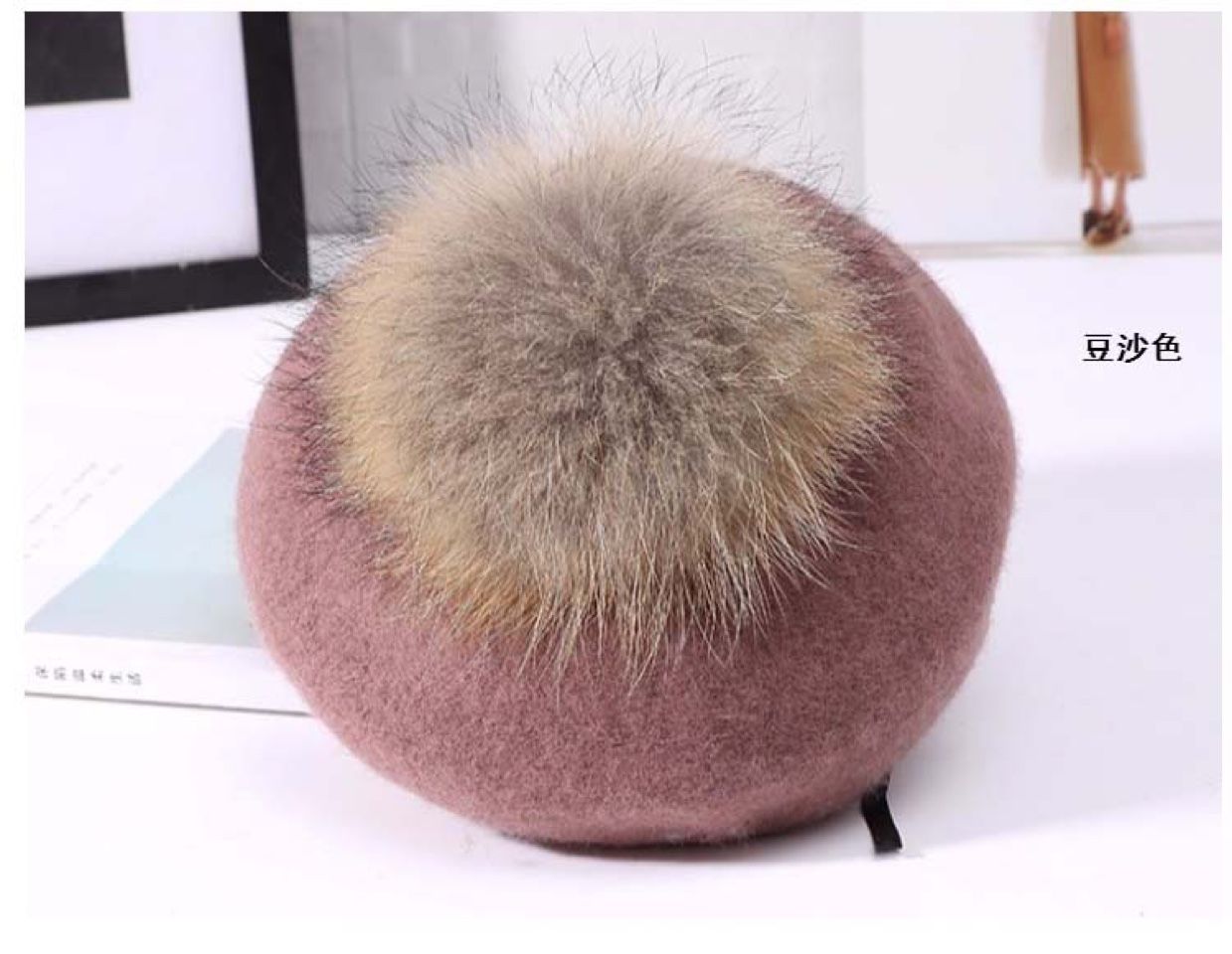 All-wool mink pom-poms fashionable beret New Year's style flat-brimmed fisherman's hat business outfit paired with a business hat detail image 8