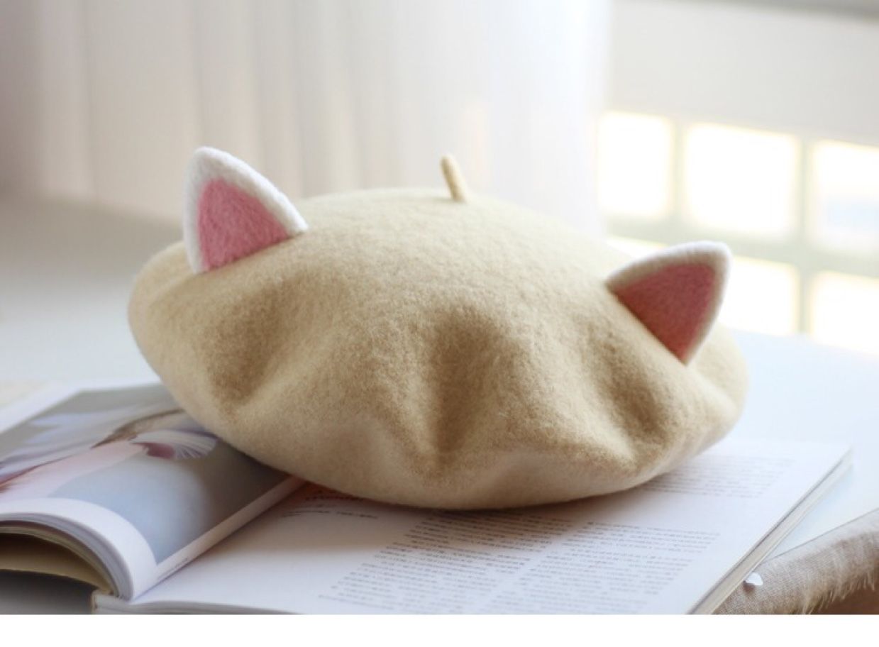 Children's hats, autumn and winter hats, fashionable and cute, fine wool knitted felt, cartoon cat ears, Bailey cap with fan, baseball cap detail image 1