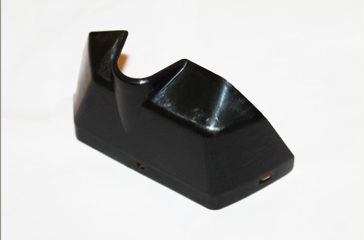 Engine left guard plate.