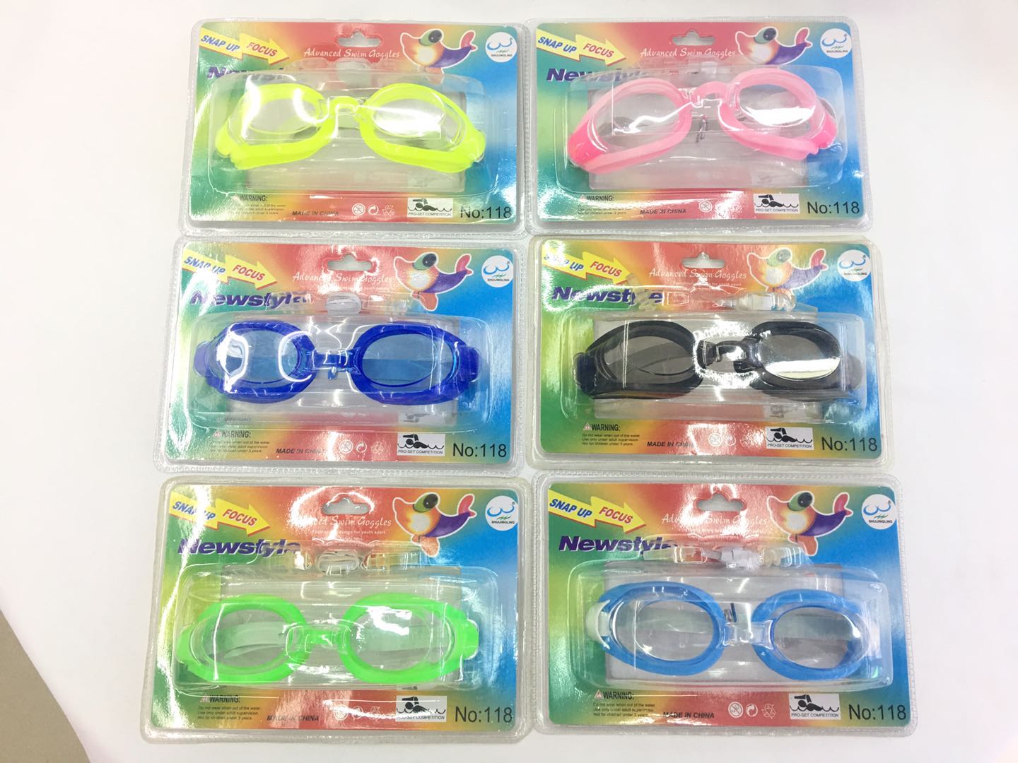 Swimming goggles manufacturers supply low-priced swimming goggles, adult vacuum-formed swimming goggles, goggles and adult swimming glasses for export detail image 6