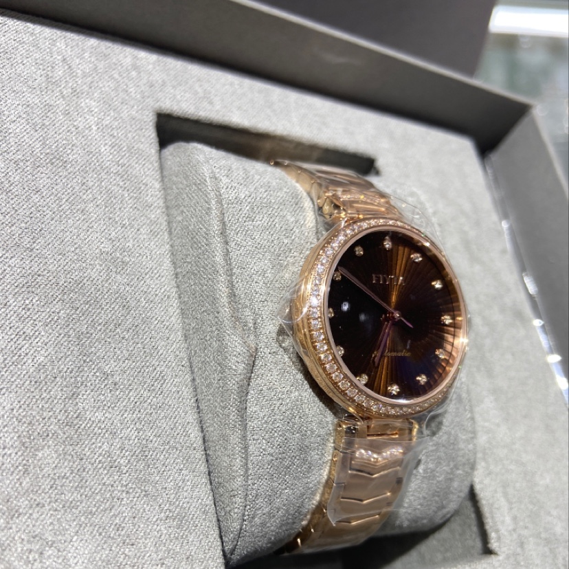 Feiyada's new trendy and fashionable mechanical watch for women details Picture