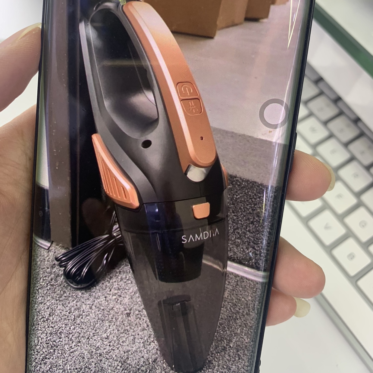 新款吸尘器