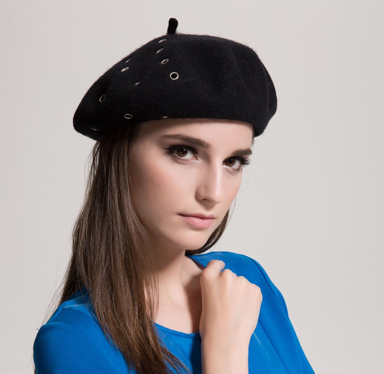 Fashionable wool air hole felt beret for women's New Year, flat-brimmed fisherman's hat, business attire paired with elegant hats detail image 3