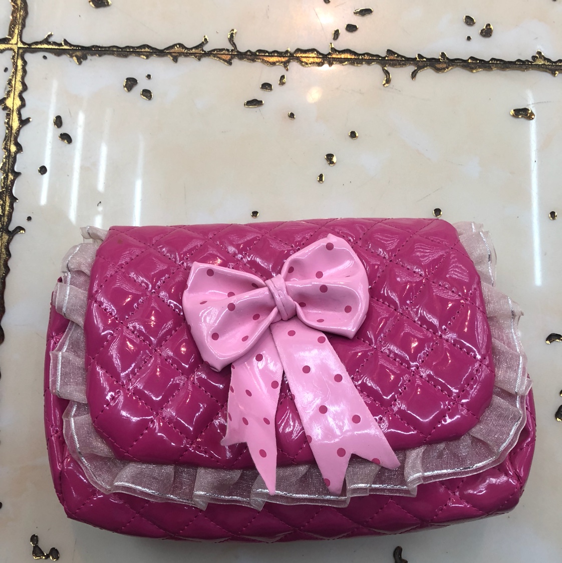 Children's bags, flap bags, shiny leather bags