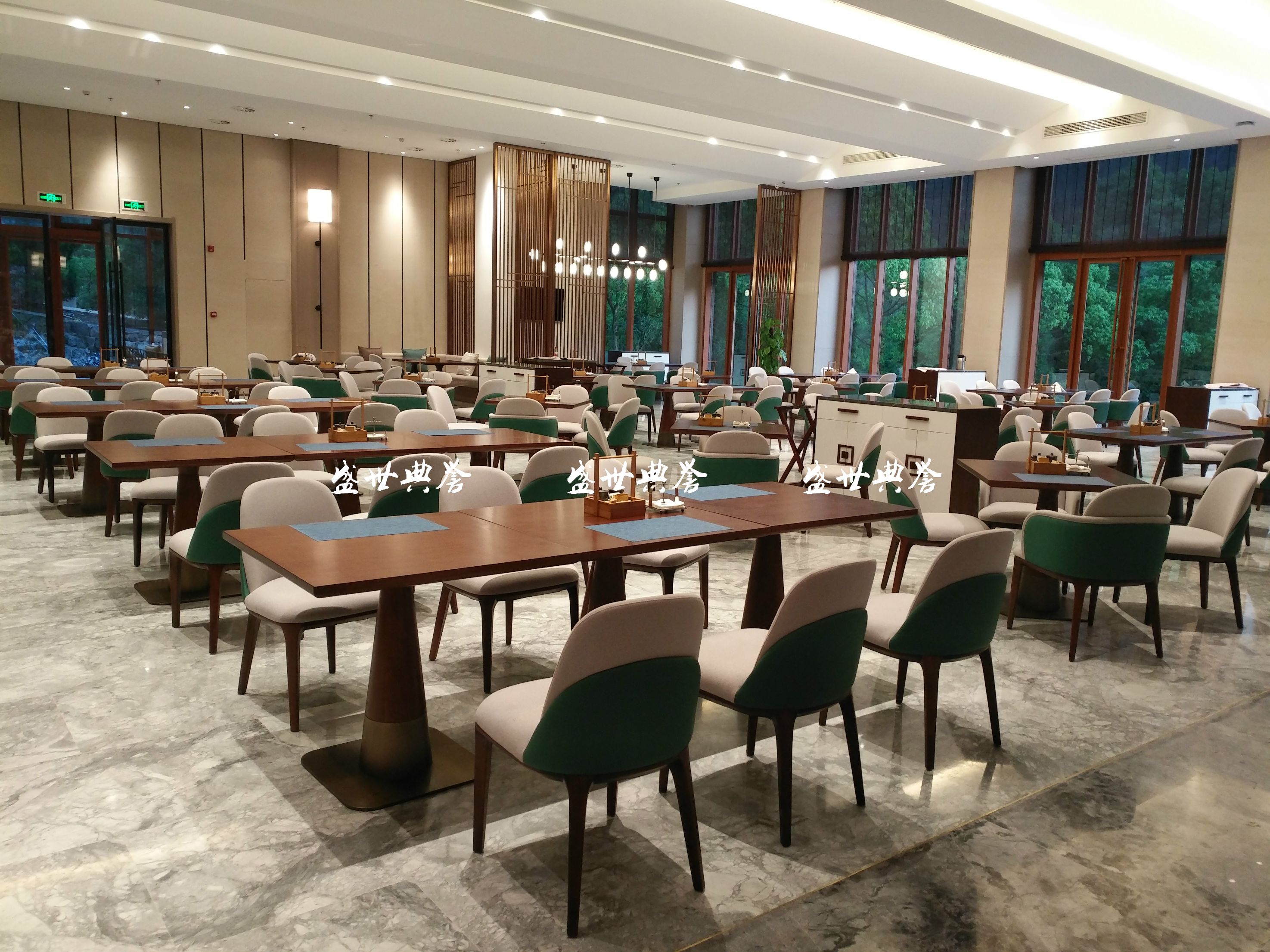 桂林度假酒店西餐厅餐桌椅饭店自助餐厅实木椅宾馆早餐椅子轻奢椅详情图15