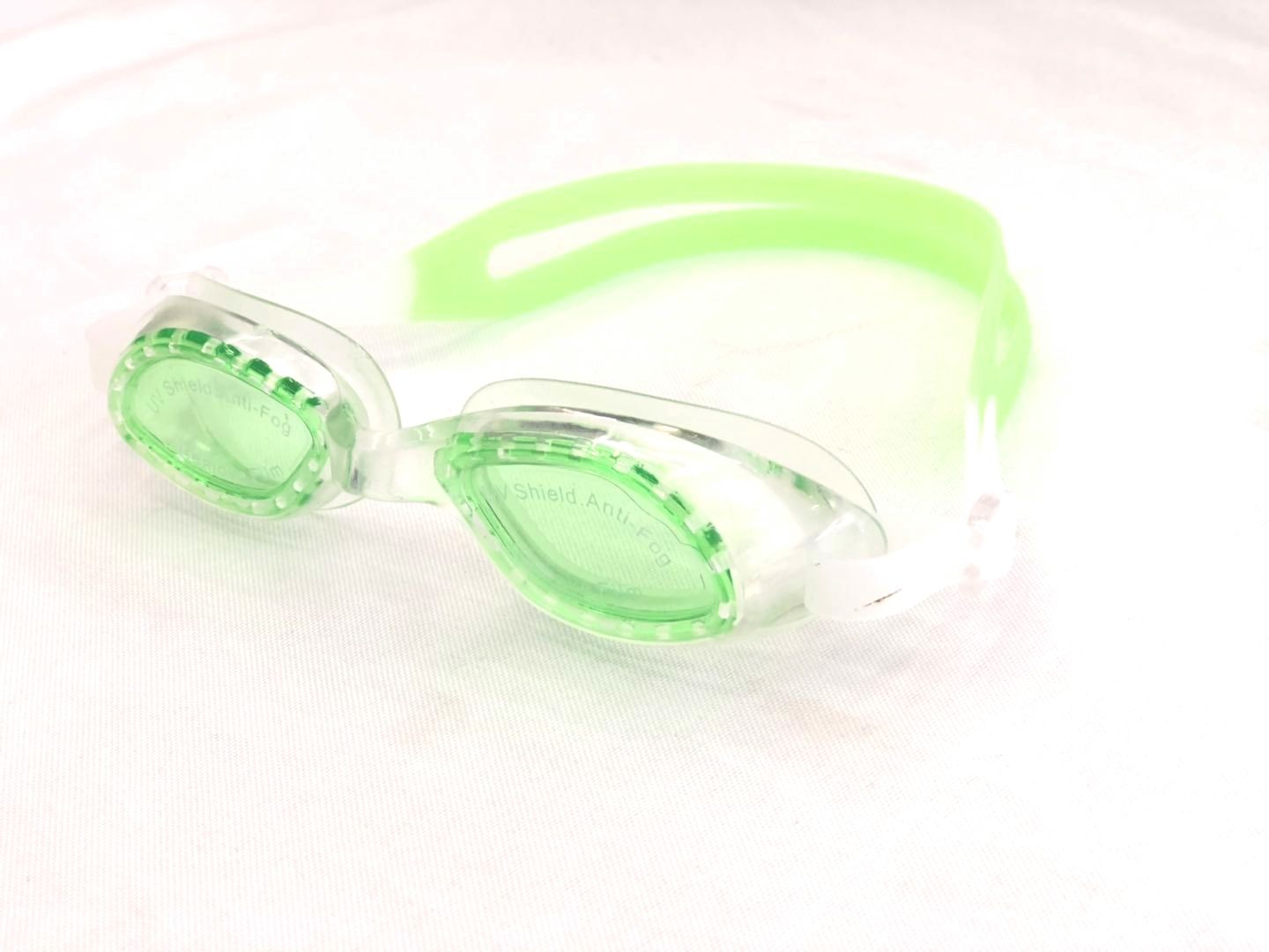 Yiwu Feiduo Swimming Goggles Manufacturer offers direct sales of adult waterproof and anti-fog swimming goggles, as well as unisex swimming goggles detail image 3