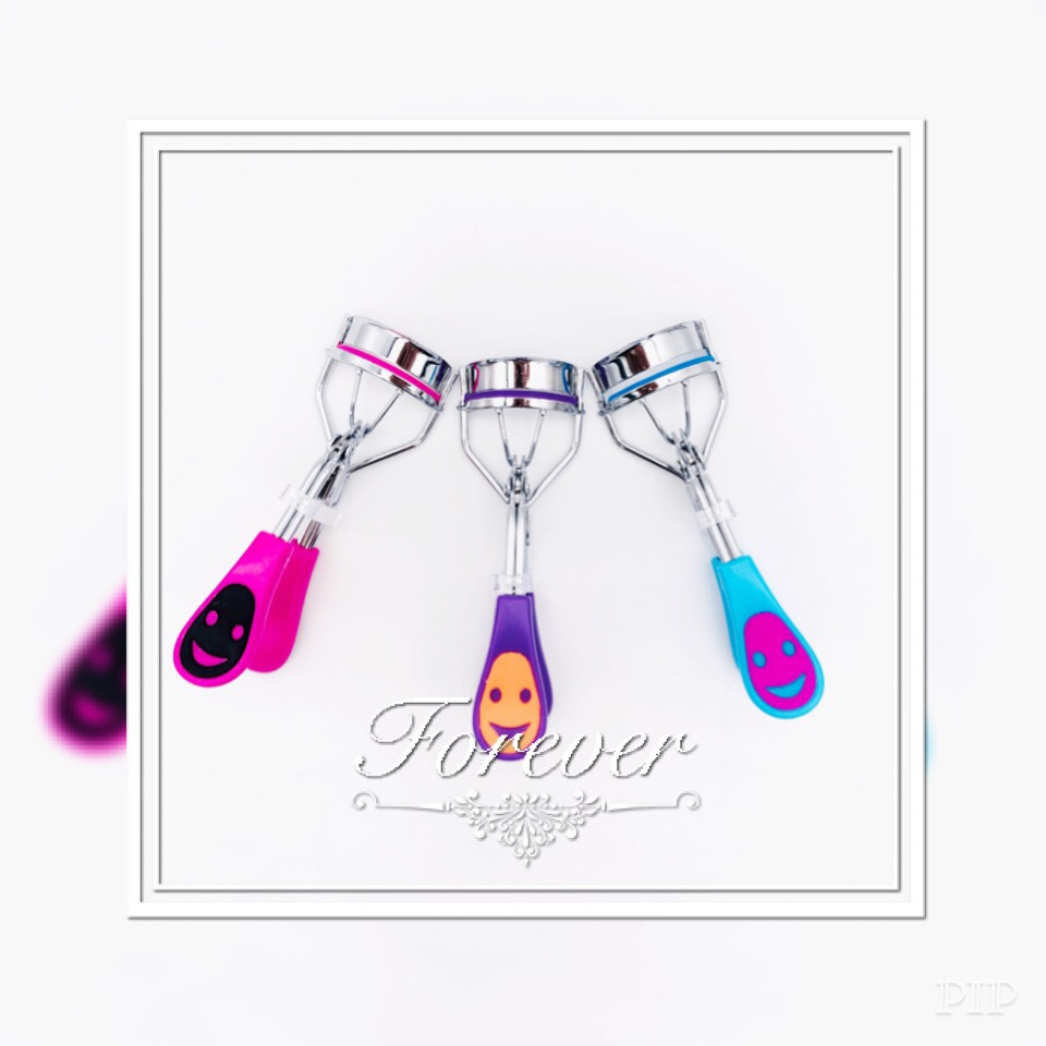 Smiley eyelash curler details Picture
