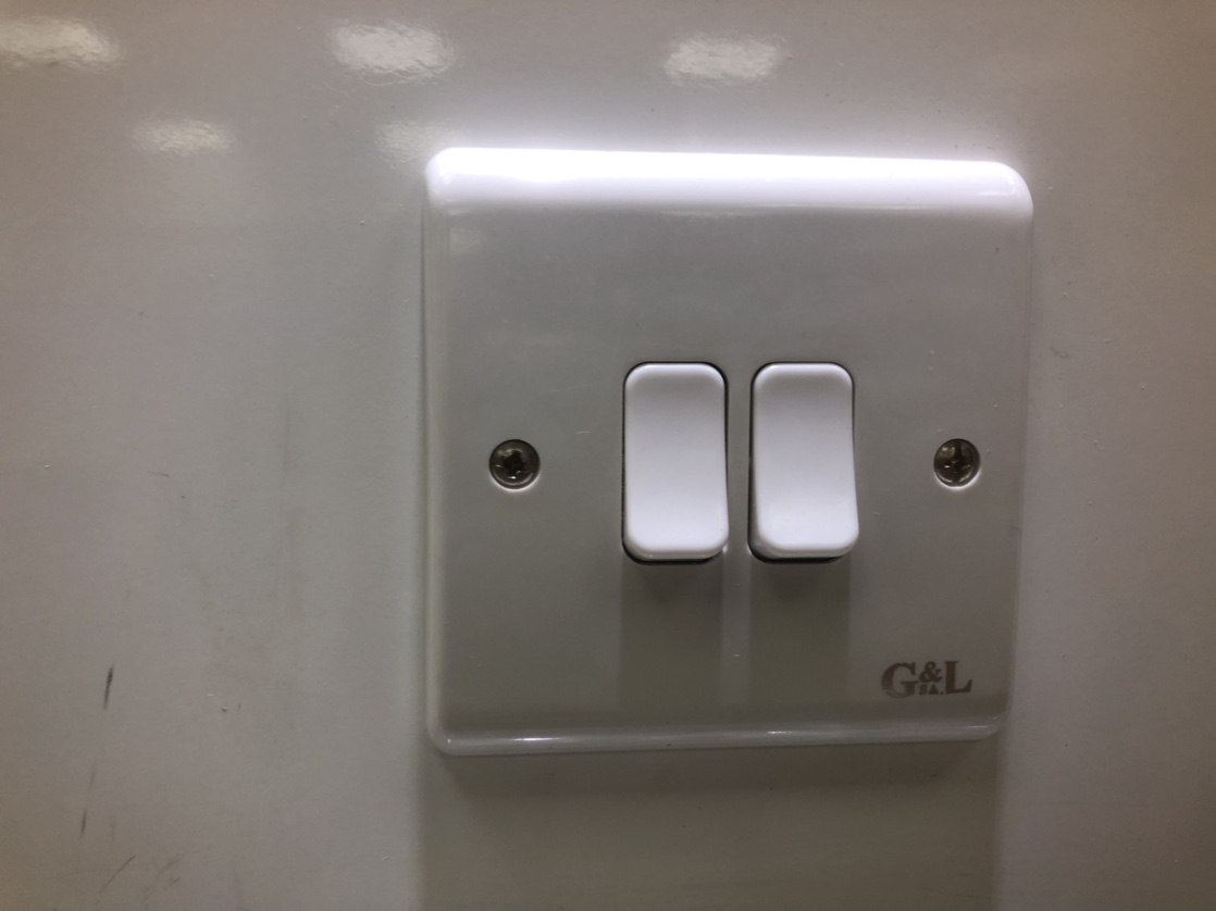 Double-switch bakelite switch