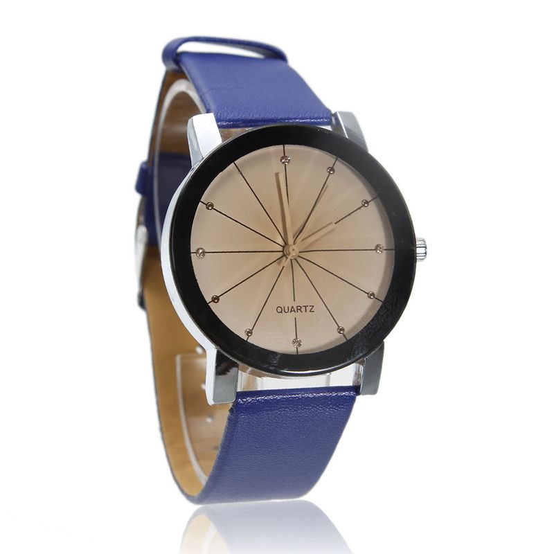 Factory wholesale: Popular Korean-style fashionable student couple watches on AliExpress, pointed-top tea-colored glass leather strap watches for women detail image 3
