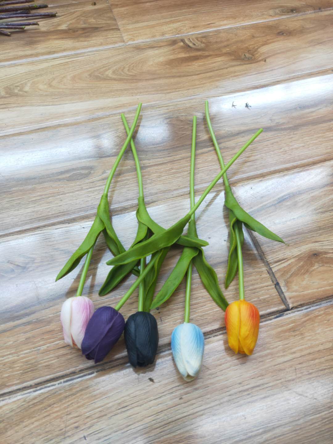 Factory direct sales of single Pu tulip bunches, wholesale of pu tulip artificial flowers Specification image