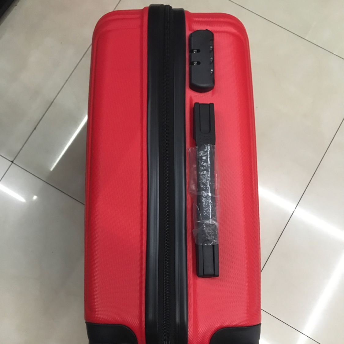 ABS拉链万向轮旅行箱12-14化妆包20-24-28拉杆箱细节图