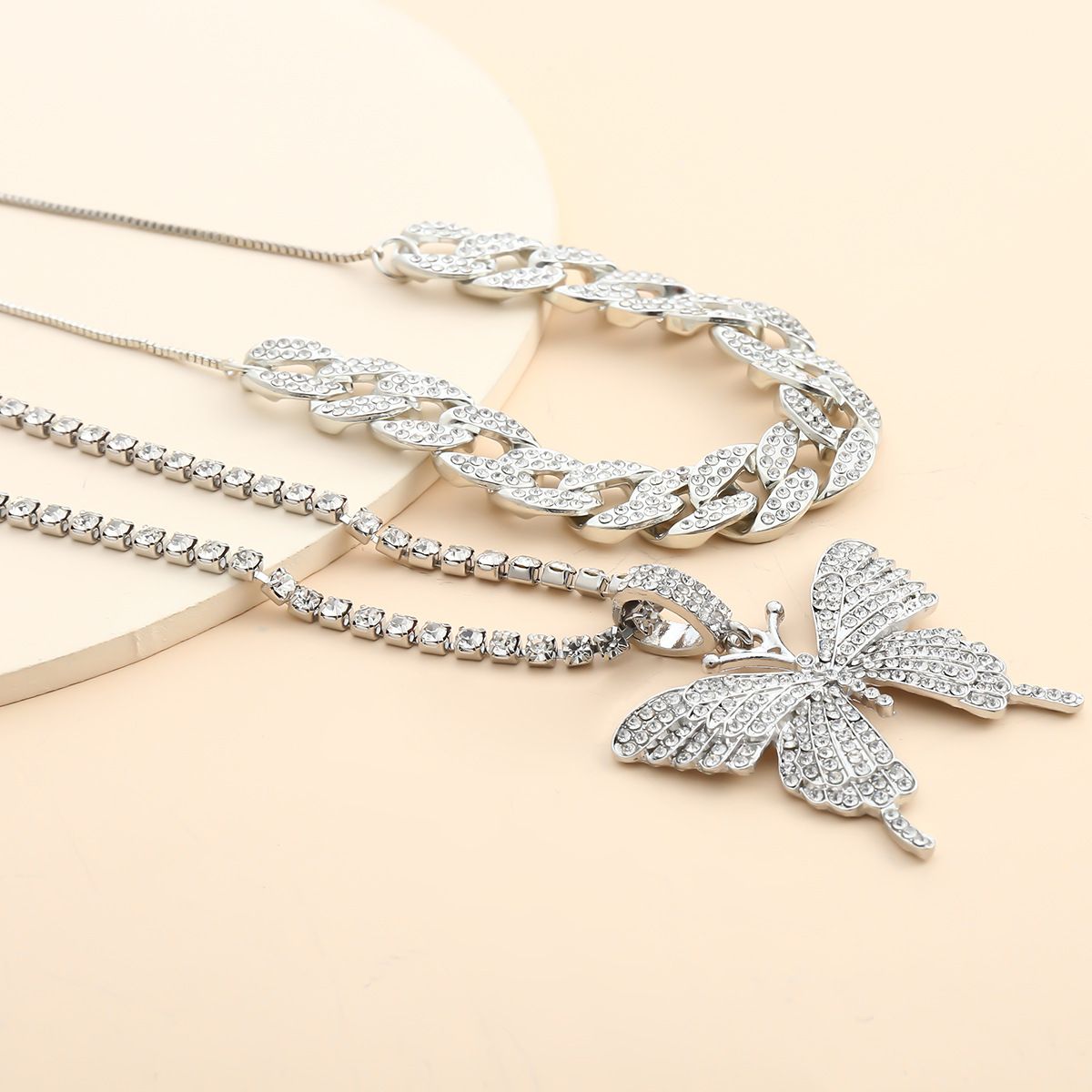 European and American cross-border jewelry, light luxury hip-hop full diamond Cuban clasp necklace, simple Instagram niche diamond-encrusted butterfly necklace detail image 1