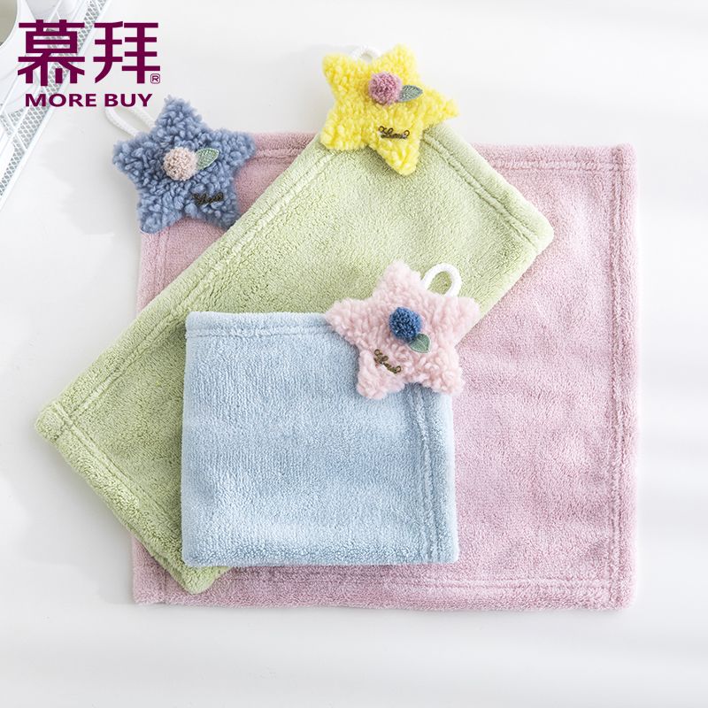 Yiwu Quality Hanging children's hand towels, Coral fleece square towels, household kitchen and bathroom absorbent -4118/42025 Application Scenario