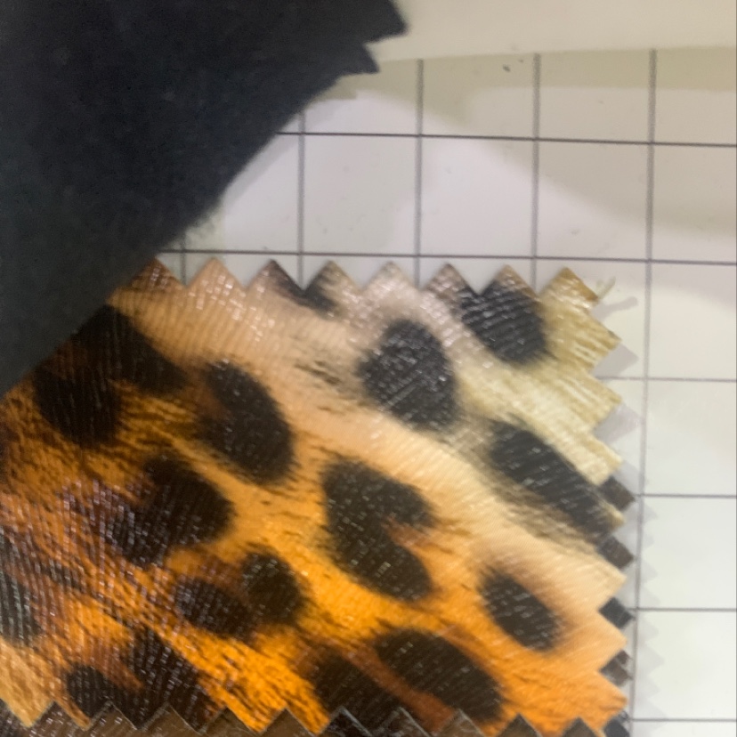 Manufacturers direct sales of new leather a large number of spot high school low-grade luggage sofa shoe material fabric 16PU Cheetah 4 color details Picture