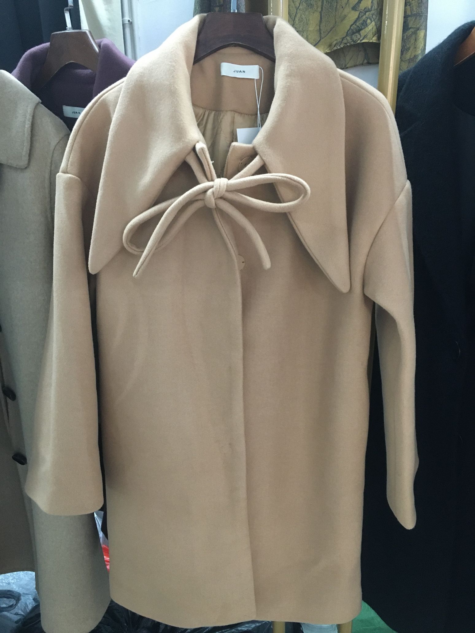 Cotton-padded, warm, loose fashion trend, classic, stable, grand, noble and enduring detail image 2