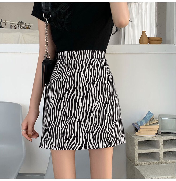 a large-sized zebra-print skirt, a mid-length high-waisted women's autumn A-line skirt, in an ins style, a chubby girl with a tight buttocks, a slightly plump girl in winter Specification drawing