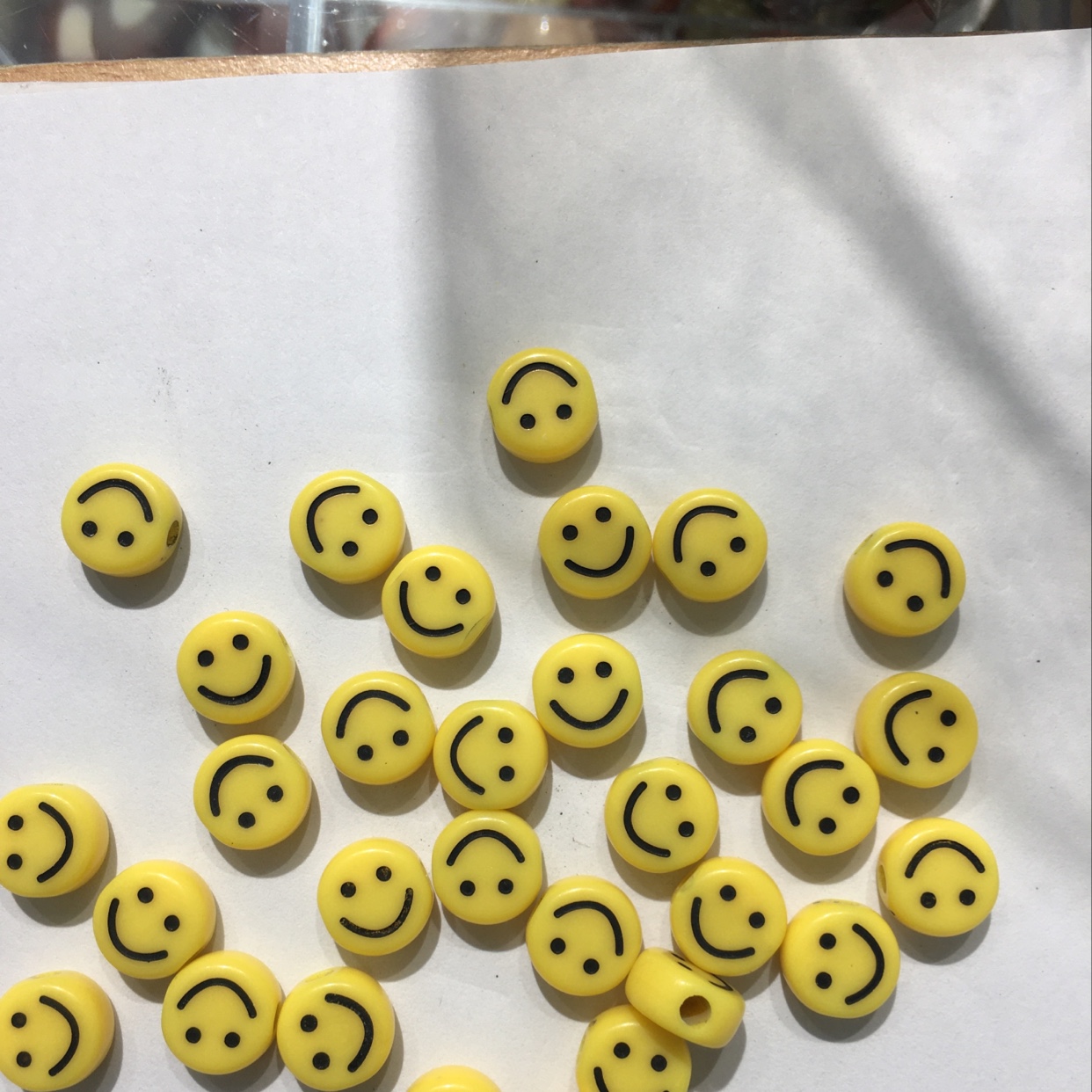 Hand - drawn acrylic smiling face thumbnail