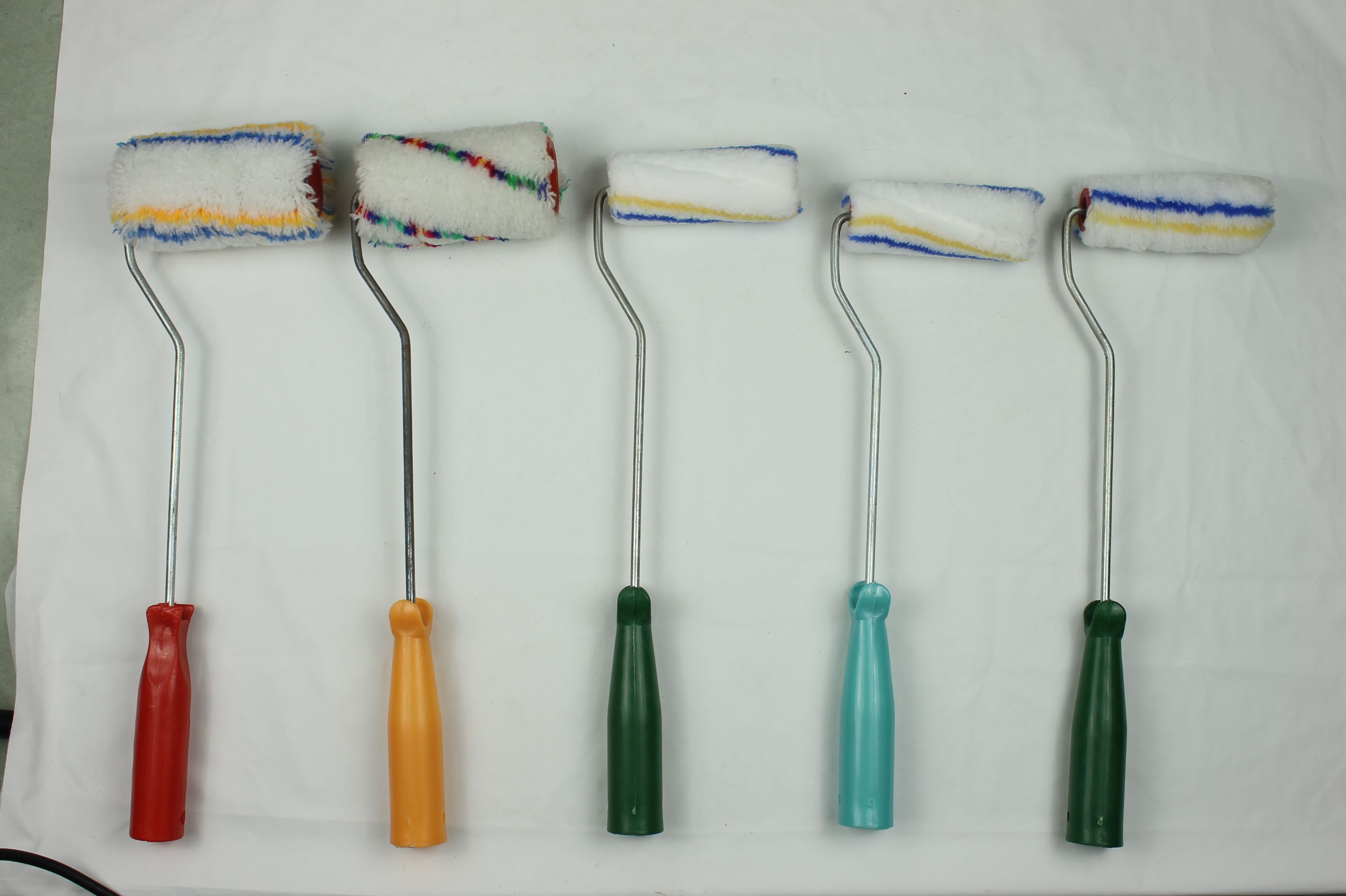 4-inch mini plug-in bracket roller paint brush