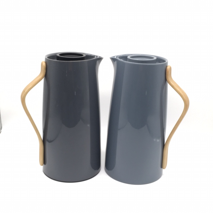Insulated kettle with glass liner thumbnail