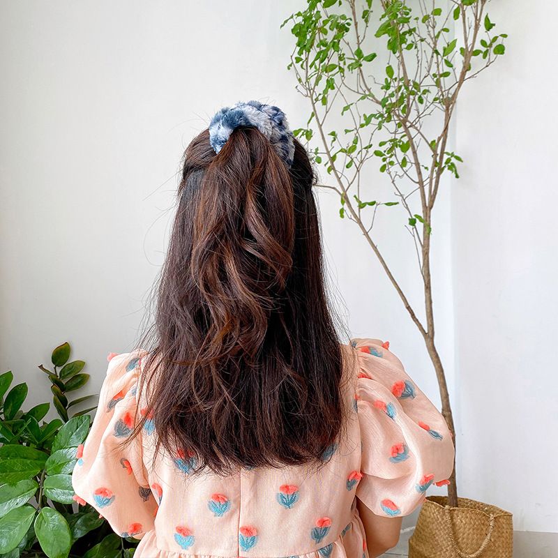 New autumn and winter furry ladies' hair band headwear, Japanese and Korean girlish rabbit hair large intestine hair band, colorful hair band detail image 4
