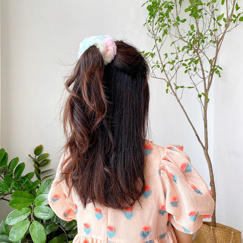 New autumn and winter furry ladies' hair band headwear, Japanese and Korean girlish rabbit hair large intestine hair band, colorful hair band detail image 2