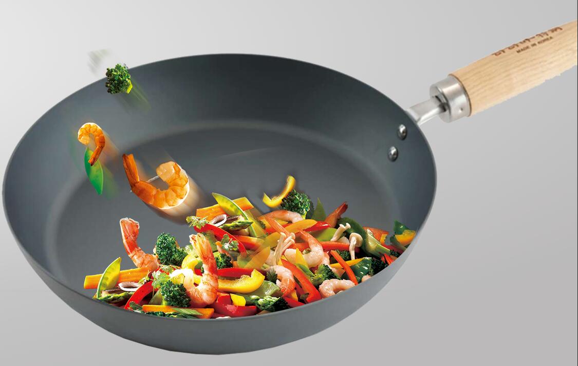 Kitchen password: 28cm original imported iron frying pan from South Korea (lid not included) pic 2