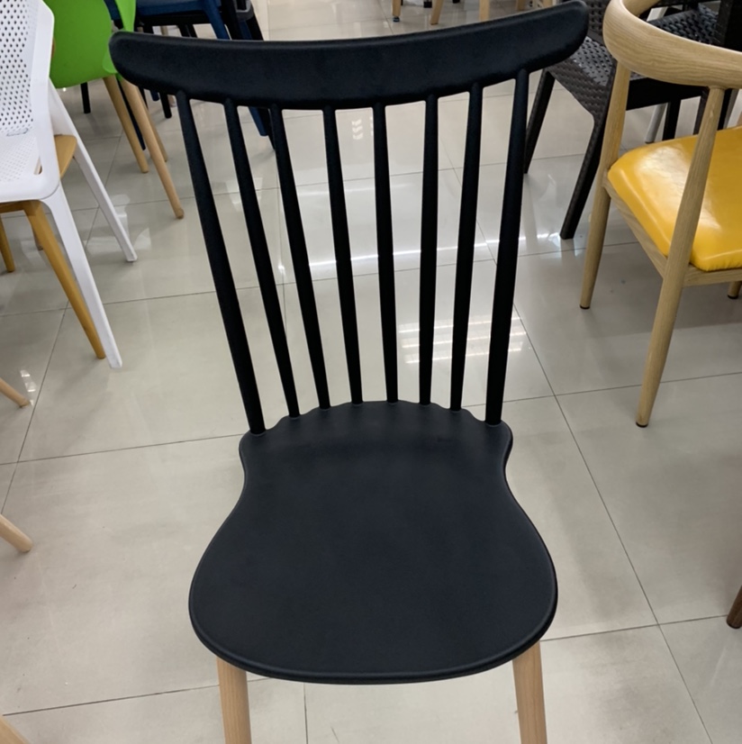 Grand Windsor Chair Upscale Fashion Chair