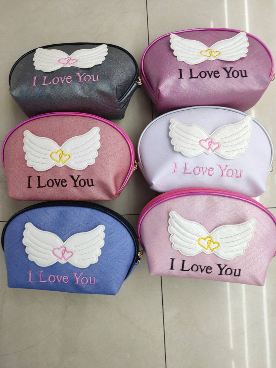 翅膀化妆包产品图