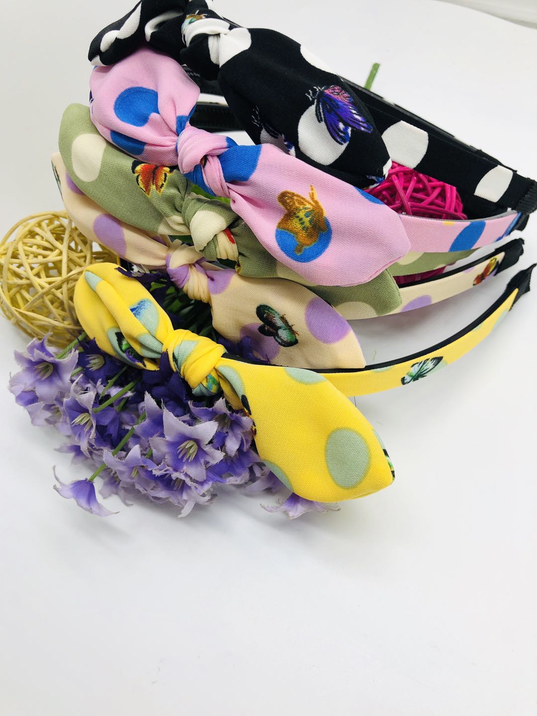 New high-quality Korean bow children's small scented fabric pleated large bow girls' hair band headband accessories detail image 4