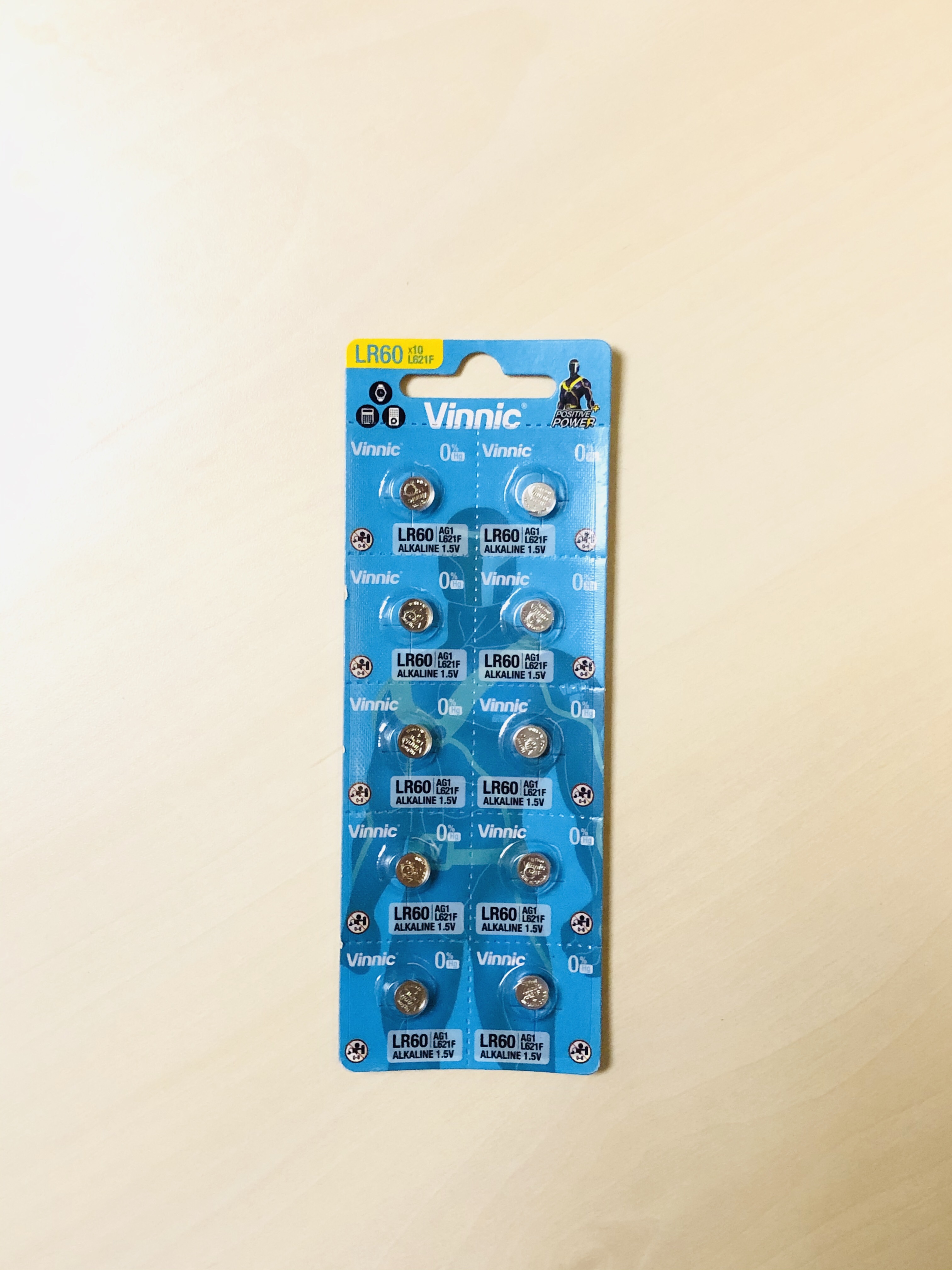 VINNIC Silver Warrior Alkaline Button Battery AG1, L621F detail image 1