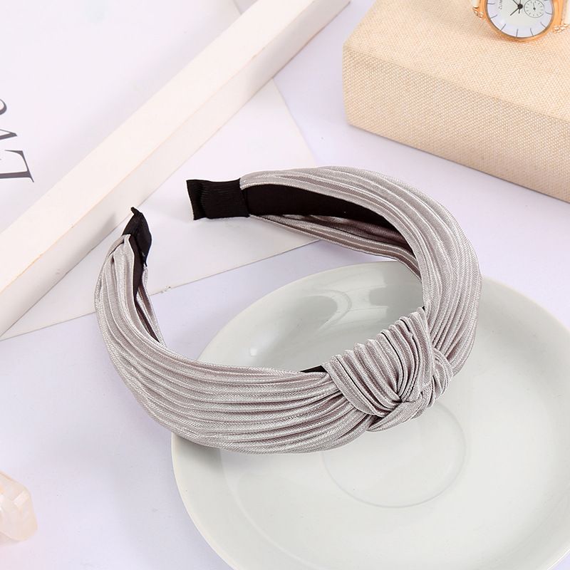 Korean minimalist Internet celebrity simple and versatile hair band, forest-style wide edge hair clip, knot for washing face, sweet fabric headband detail image 3