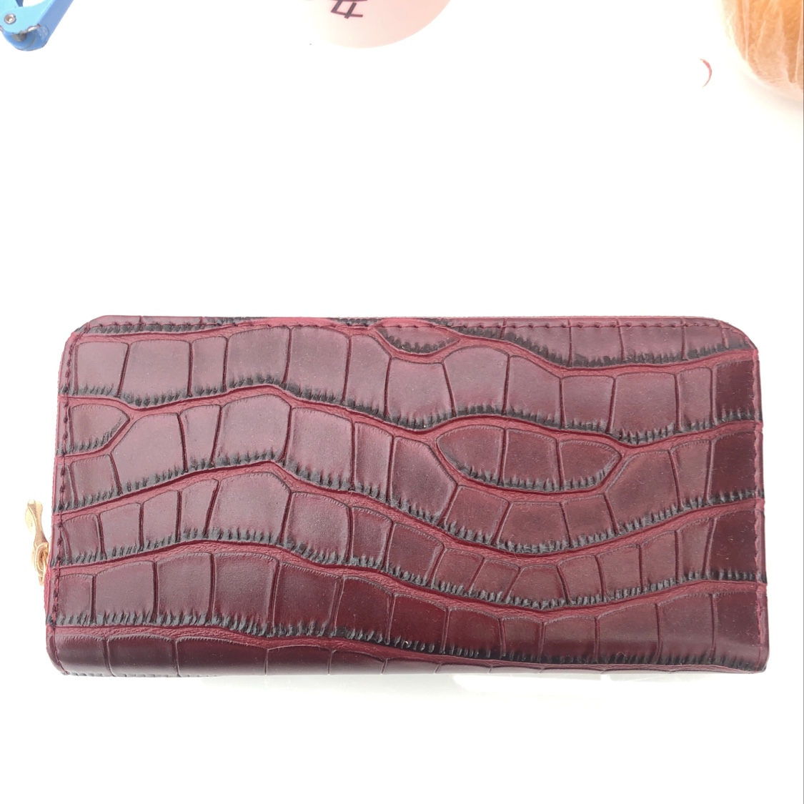 Stone-patterned single-pull wallet