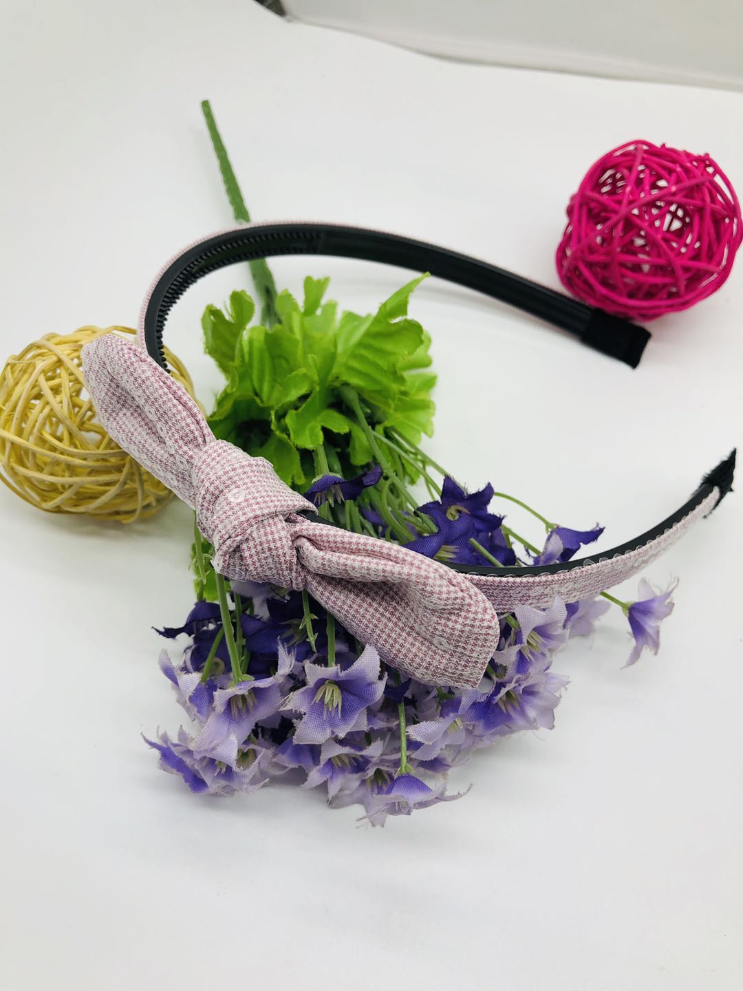 New high-quality Korean bow children's small scented fabric pleated large bow girls' hair band headband accessories details Picture