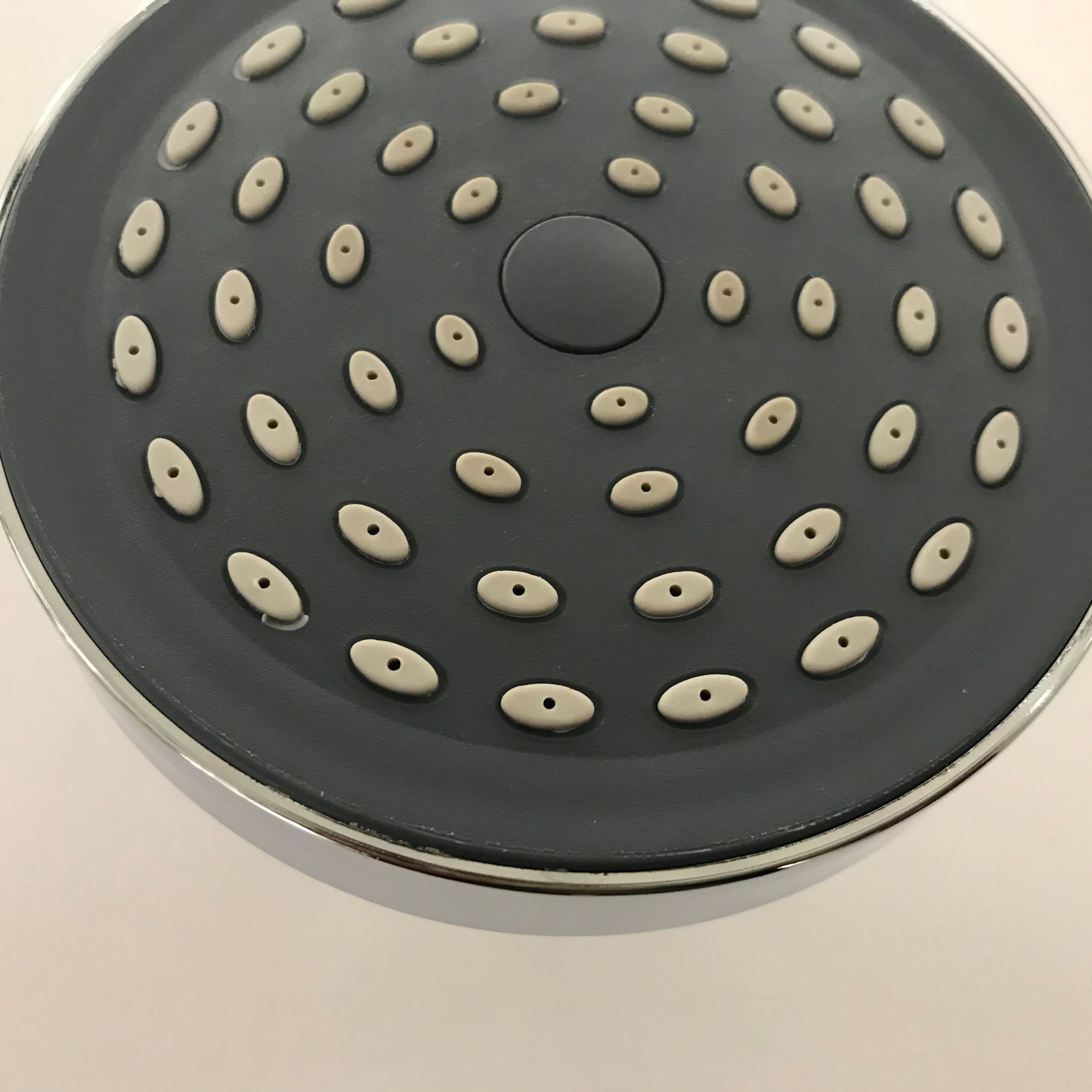 Factory direct sales of bathroom shower heads, small hanging heads, public bathhouse hanging heads, 4-inch shower heads undefined