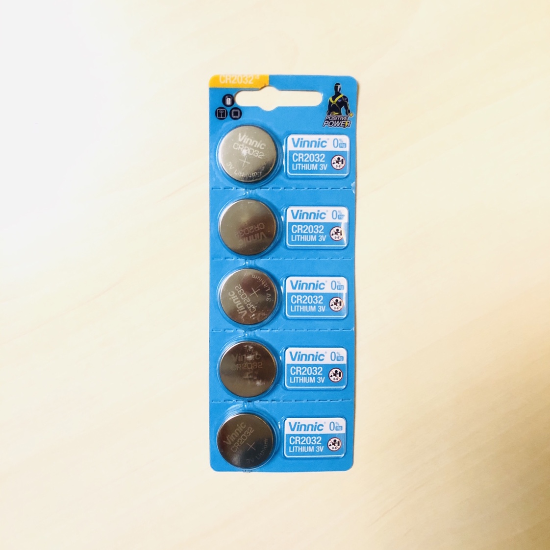 VINNIC Silver Warrior Lithium Manganese Button Battery CR2032