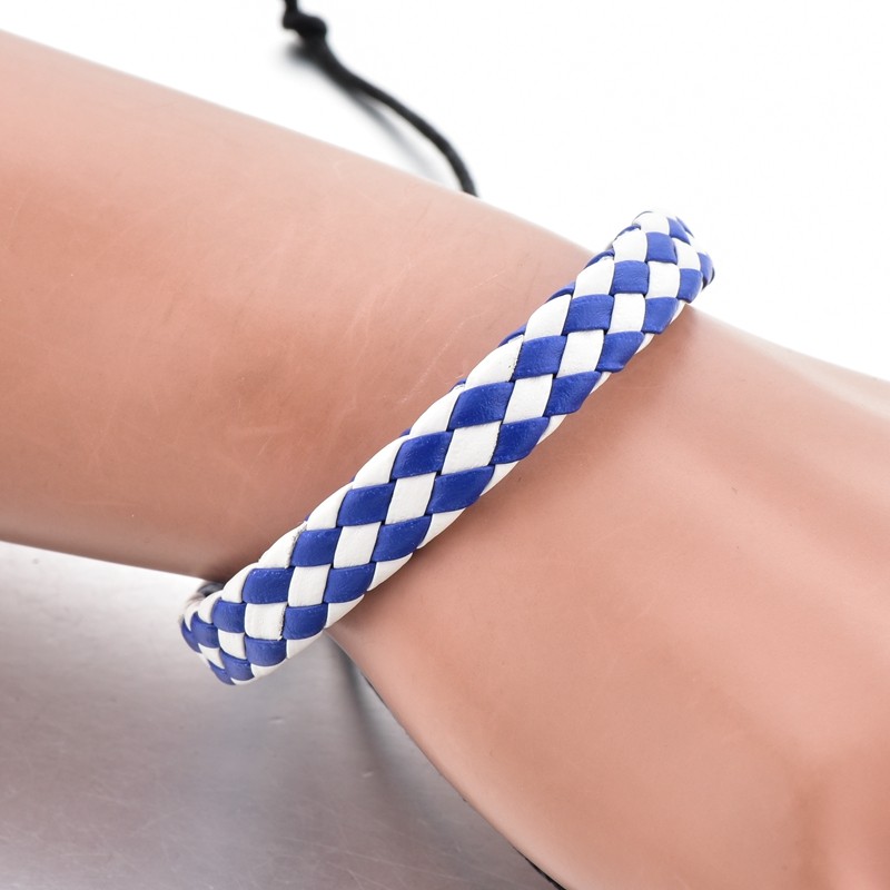 The leather bracelet is available with a simple woven bracelet or bracelet detail image 3