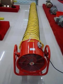 The hand-pushed ventilator CTF40-4 is equipped with an expansion hose detail image 2