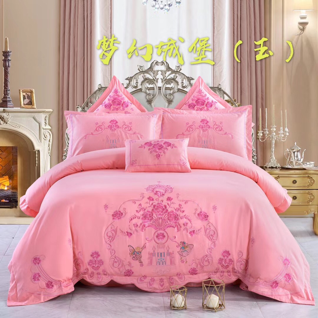 2020 New Explosive Wedding Four-Piece Set Red Embroidery Cotton 678 90 Sets 4 Quilt Bedding Item Picture
