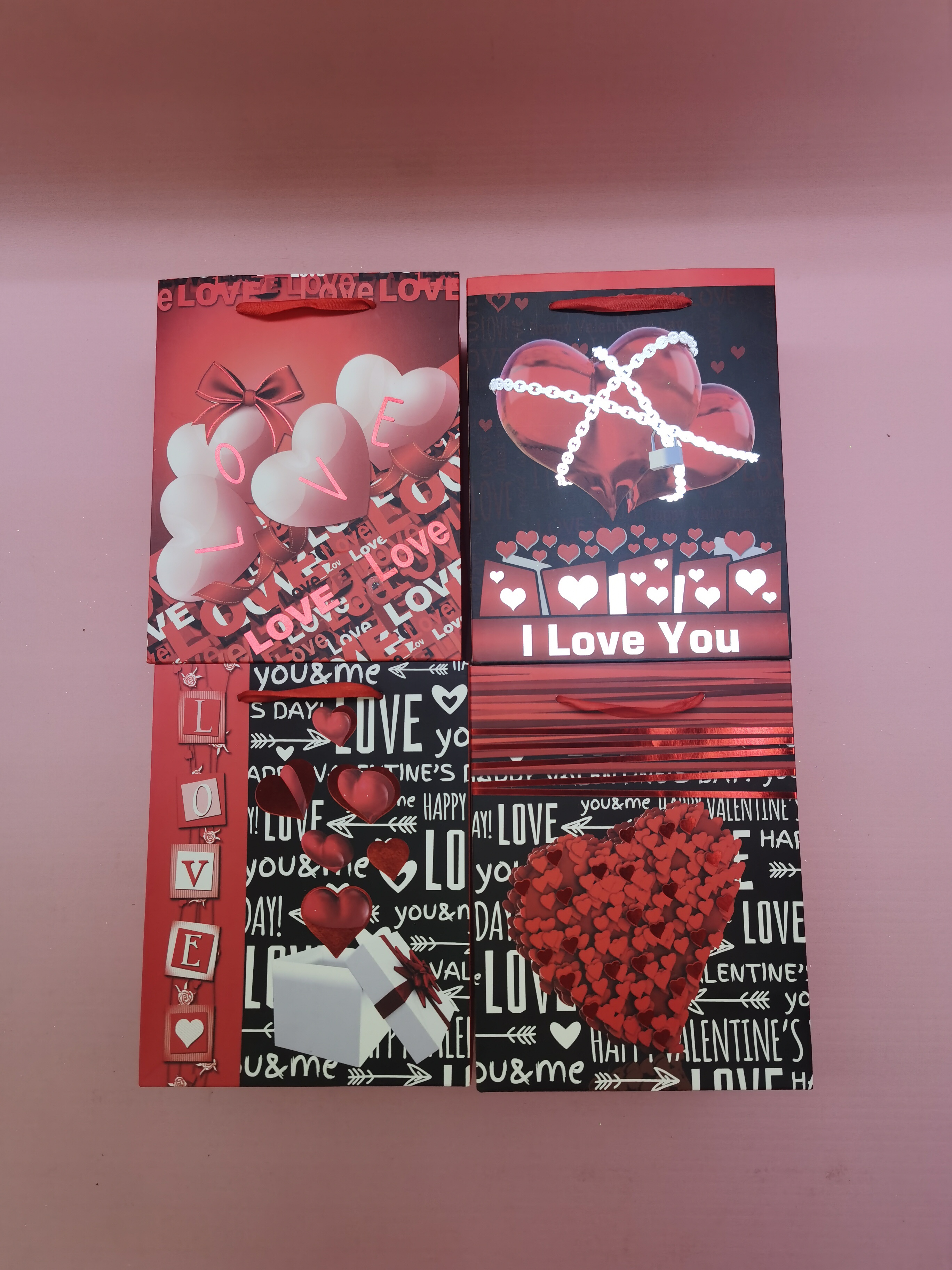 Valentine's Day gift bag details Picture