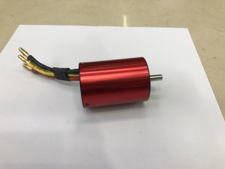 3650KV无刷电机。