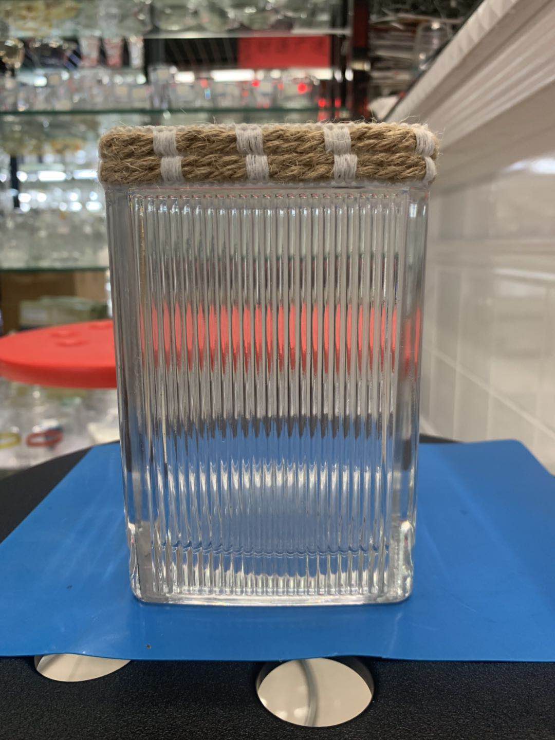 Simple and modern rope-wound glass transparent large vase, model room, living room, interior soft decoration, creative flower arrangement and flower vase
