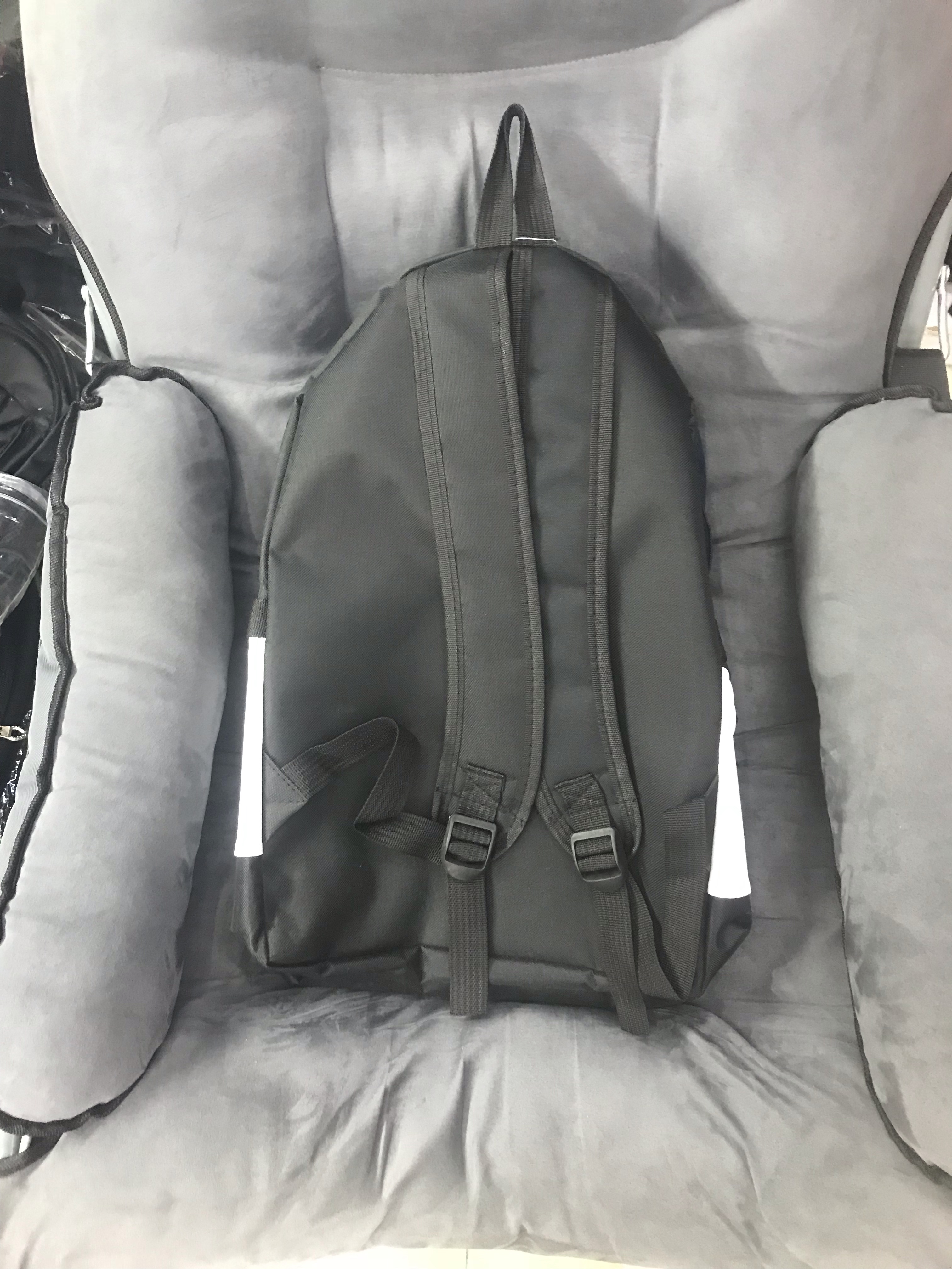 双肩背包1细节图