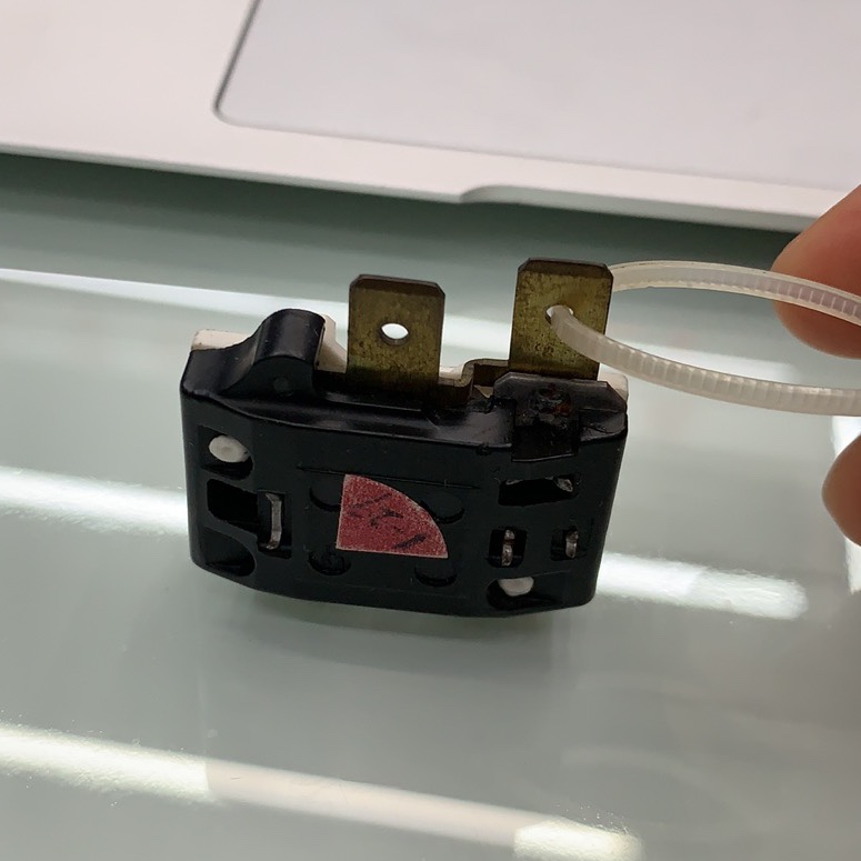 电冰箱冰柜压缩机保护器 冰箱压缩机蝶形保护器过载保护器热保护器，品质保证，欢迎大家前来订购