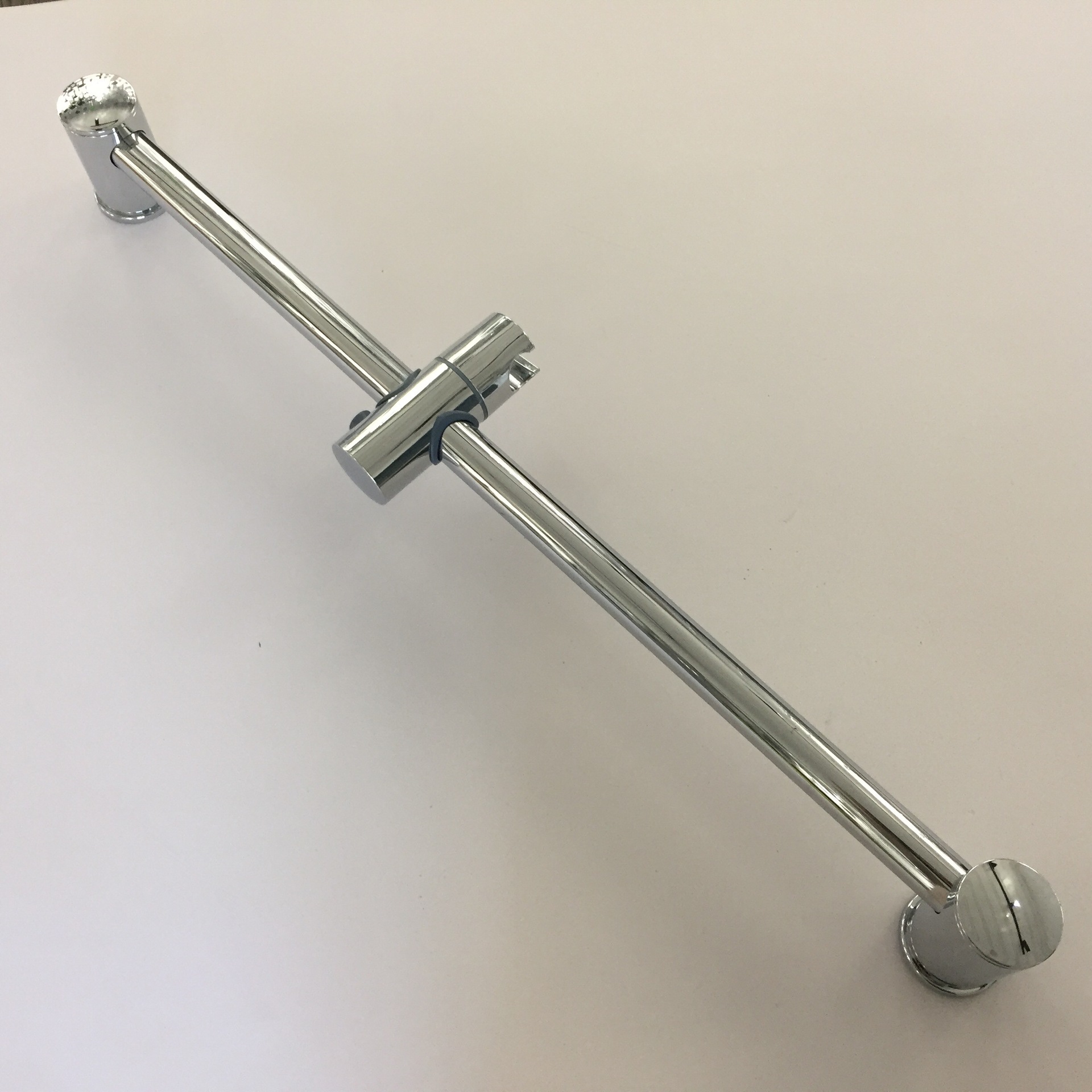 Factory direct sales of stainless steel lifting poles, shower poles, showerhead brackets, sliding showerhead simple lifting frames Application Scenario