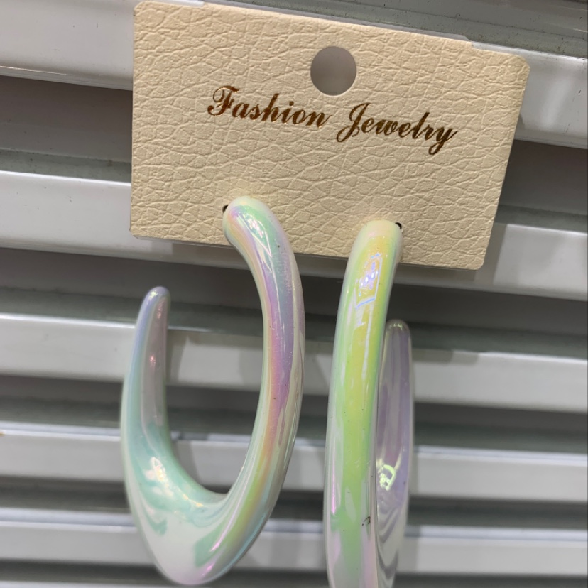 1218饰品店 创意耳饰 独特设计耳钉 配饰精选 高品质饰品 提升你的时尚魅力耳钉创意饰品1218饰品图