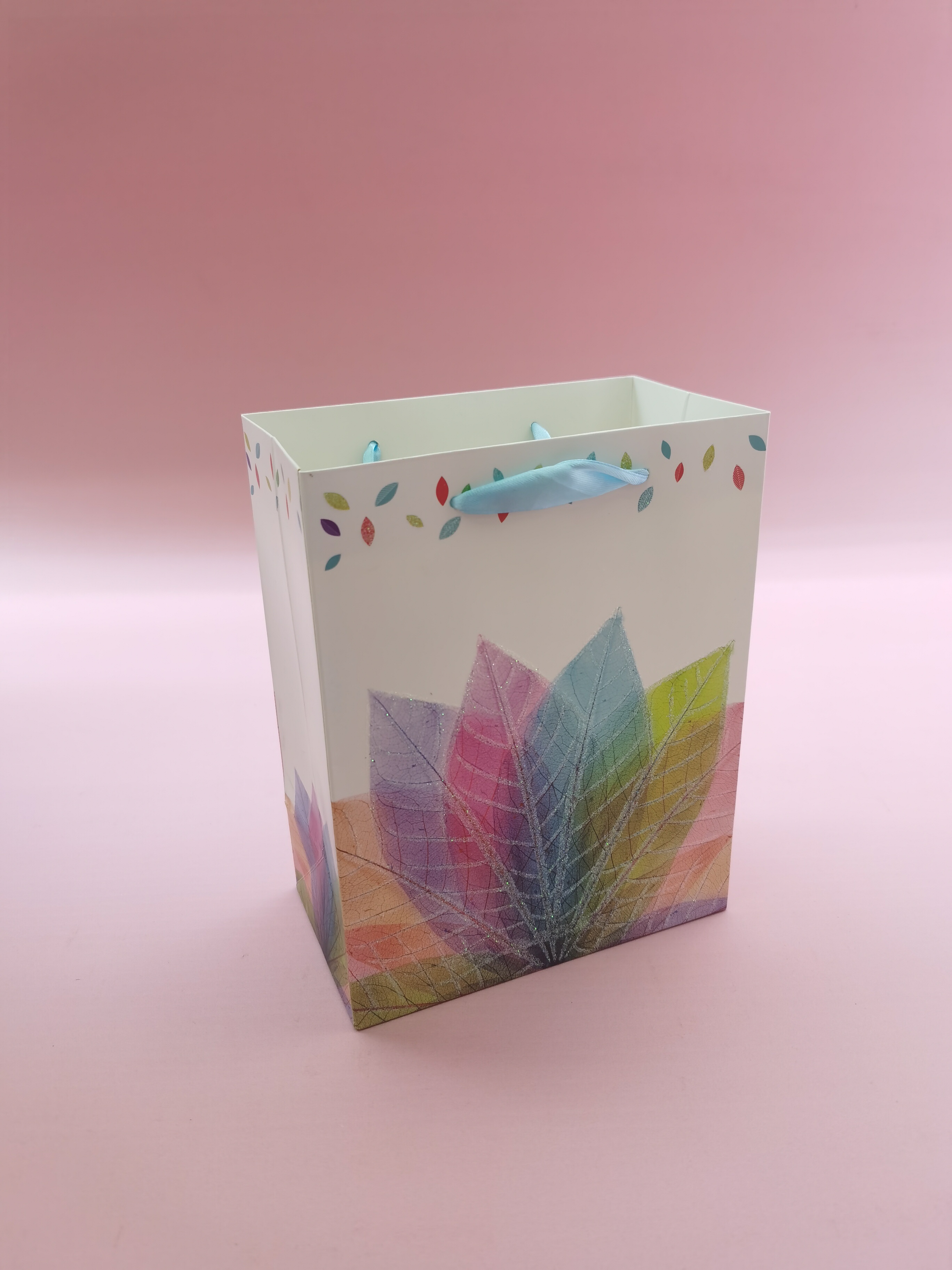 Handbags, paper bags, gift bags, packaging bags undefined