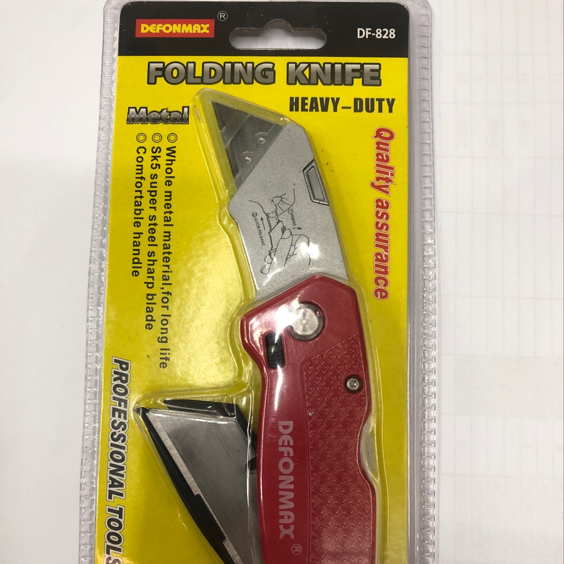 Heavy duty folding knife thumbnail