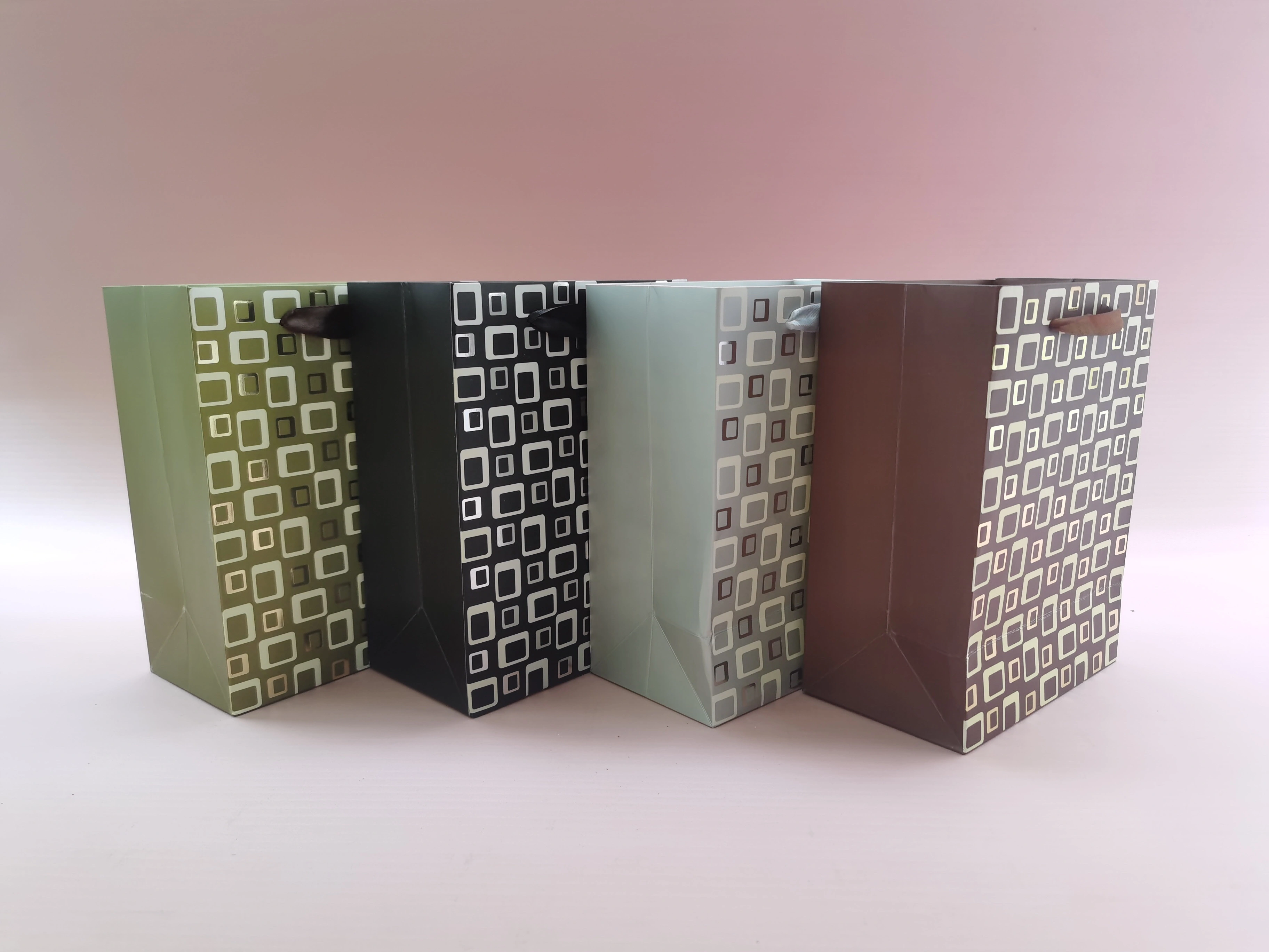 Wholesale of gift bags, packaging bags and paper bags detail image 2