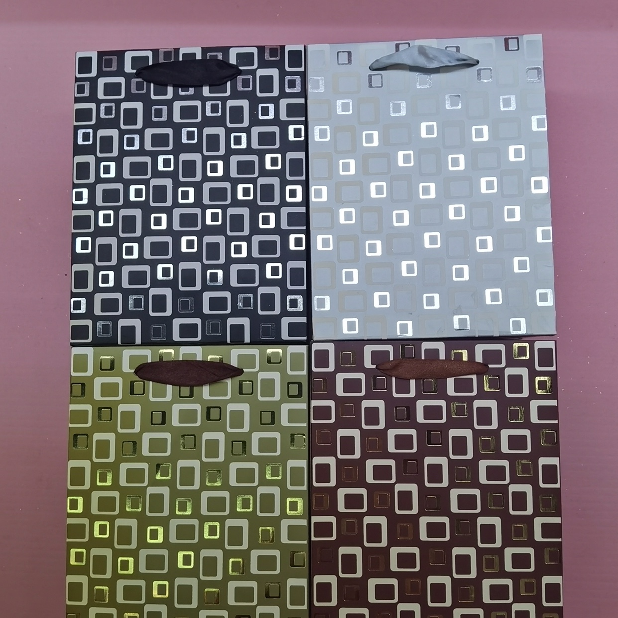 Wholesale of gift bags, packaging bags and paper bags